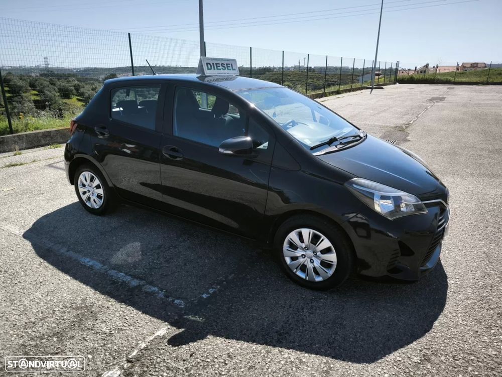 Toyota Yaris 1.4 D-4D ACtive+AC - 13