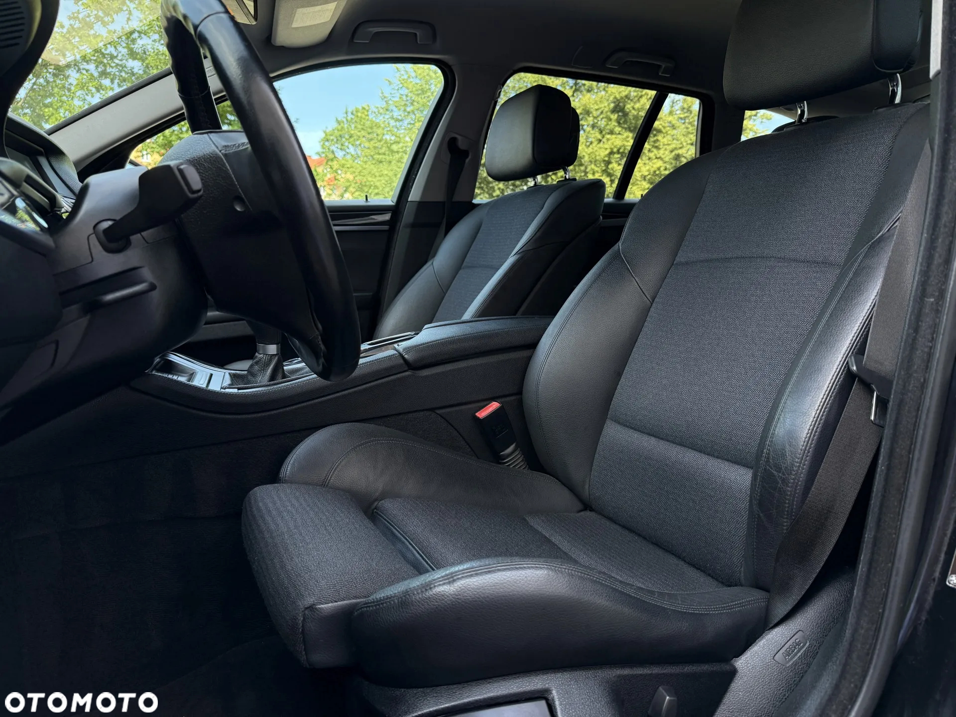 BMW Seria 5 520d Touring - 17