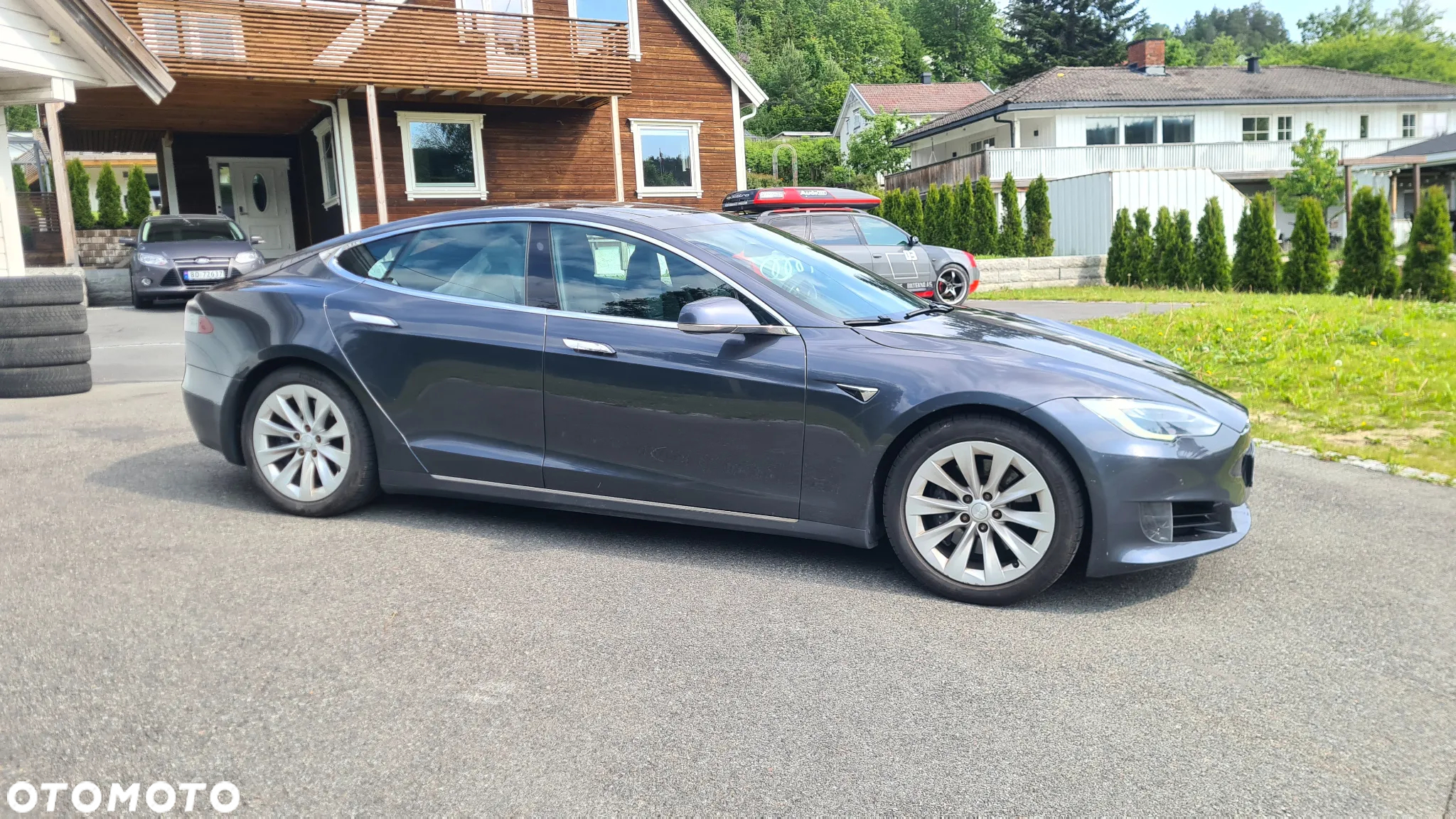 Tesla Model S Standard - 9