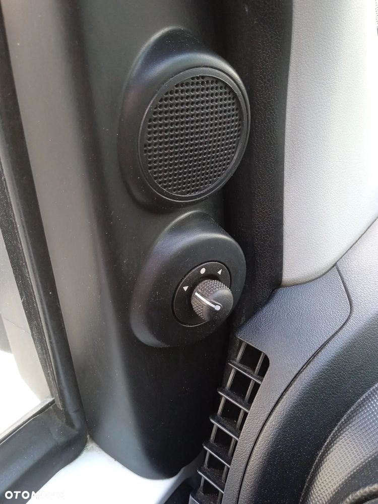 Fiat Qubo - 17
