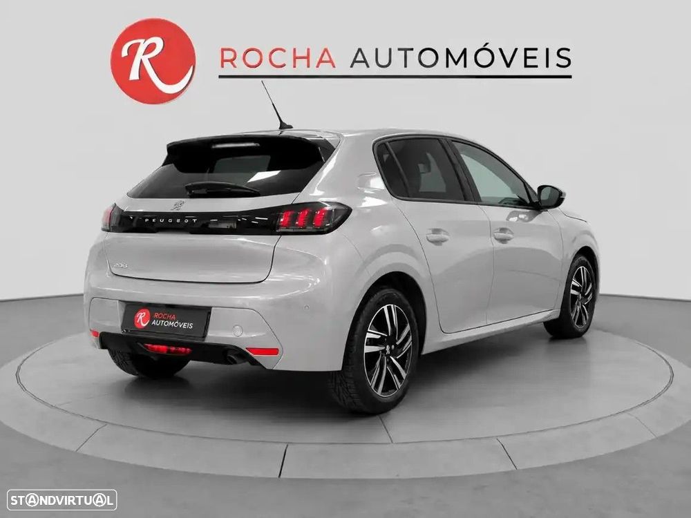 Peugeot 208 1.2 PureTech Allure EAT8 - 8