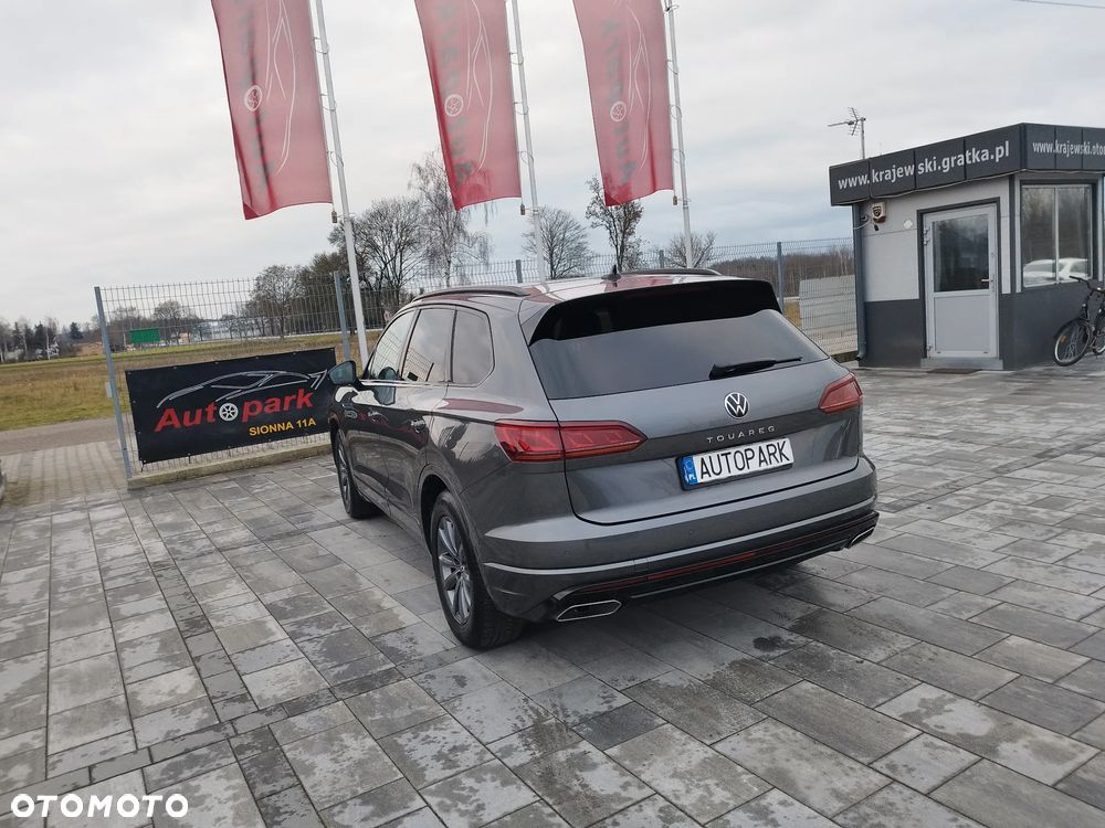 Volkswagen Touareg - 16