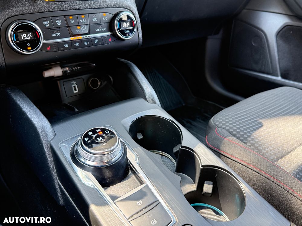 Ford Focus 1.5 EcoBoost Active - 11