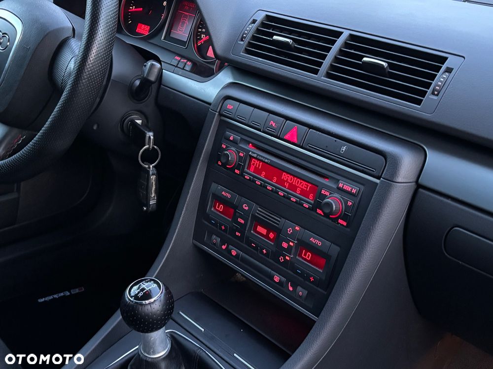 Audi A4 Limousine 1.8 T - 30