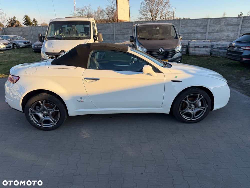 Alfa Romeo Spider 2.0 JTDM 16V DPF Italia Independent - 17