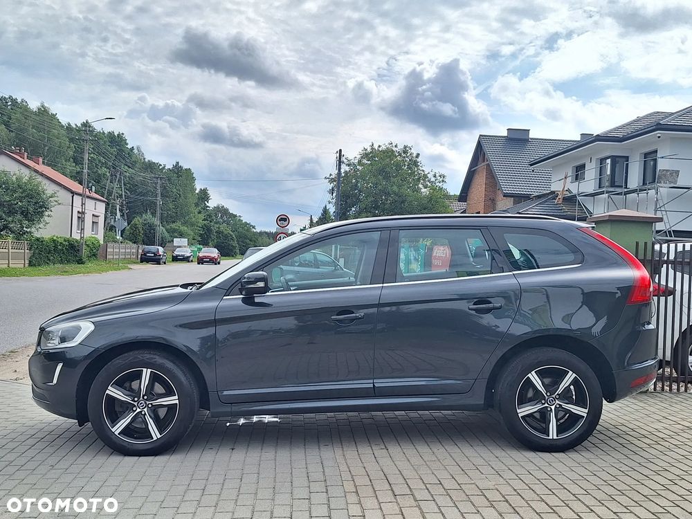 Volvo XC 60 2.4D AWD Momentum - 4
