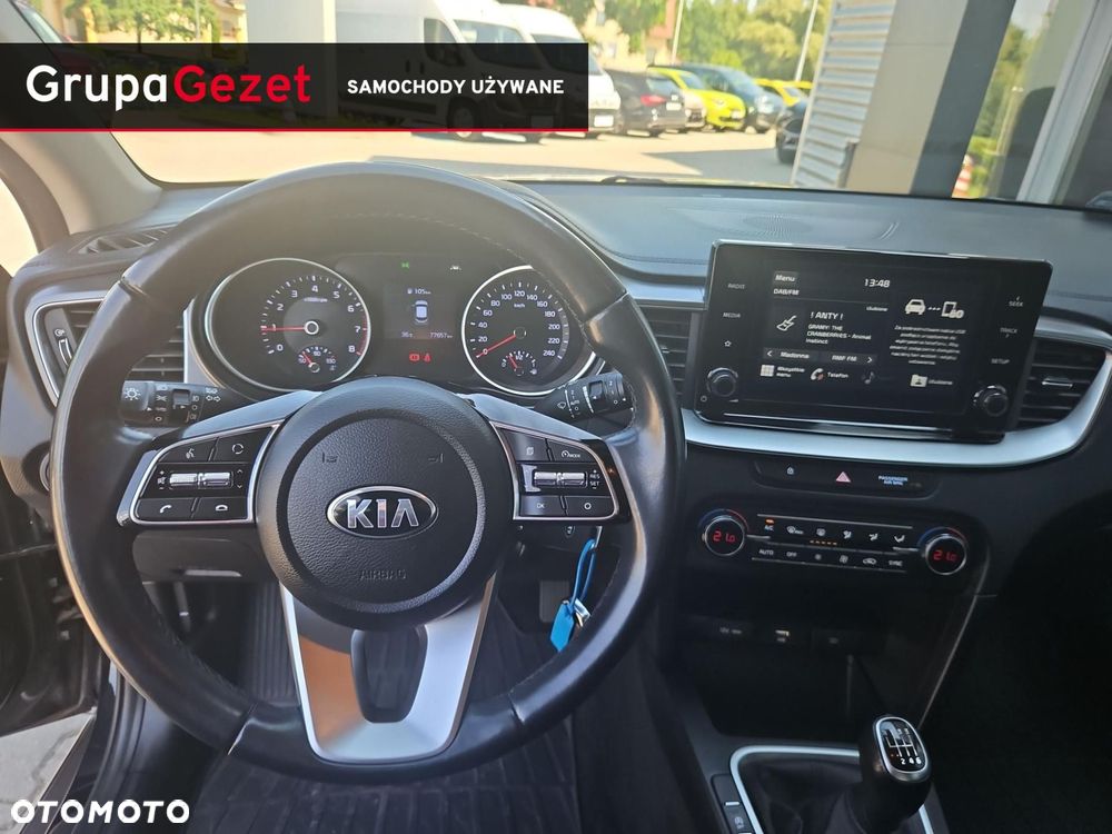 Kia XCeed 1.5 T-GDI M - 13