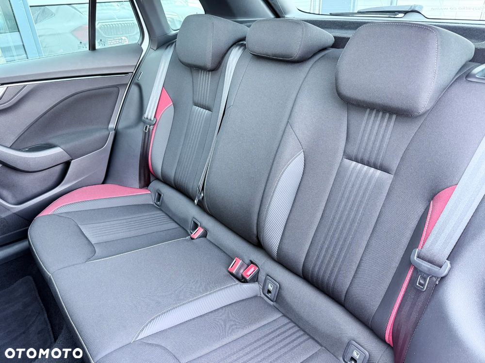 Skoda Kamiq 1.5 TSI Monte Carlo DSG - 33