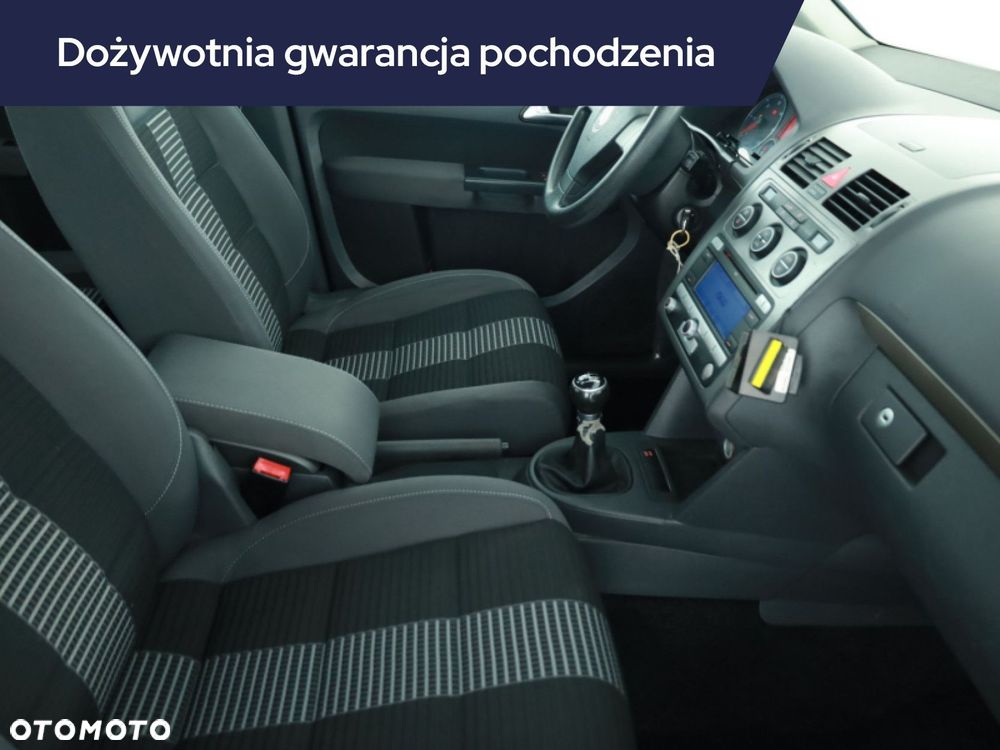 Volkswagen Touran - 9