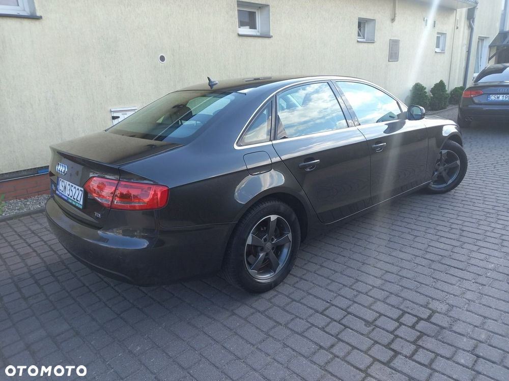 Audi A4 Limousine 2.0 TDI ultra DPF Attraction - 7