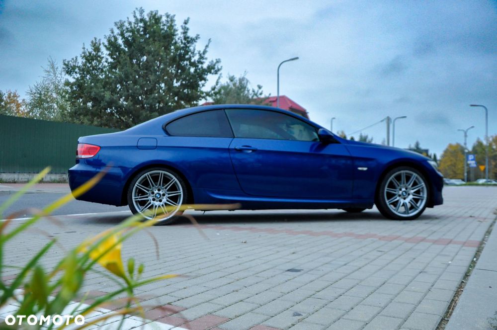 BMW Seria 3 2007 photo 2