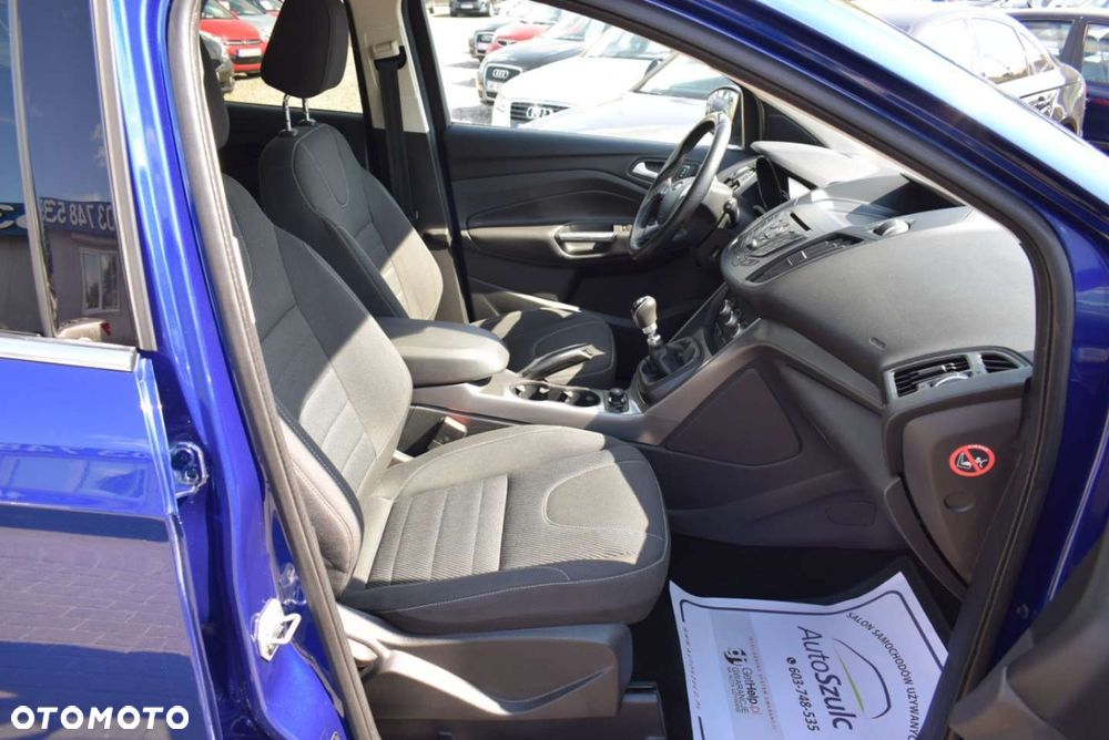 Ford Kuga - 26