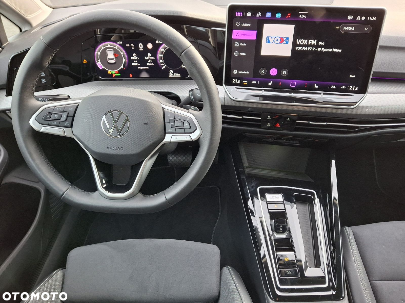 Volkswagen Golf - 18