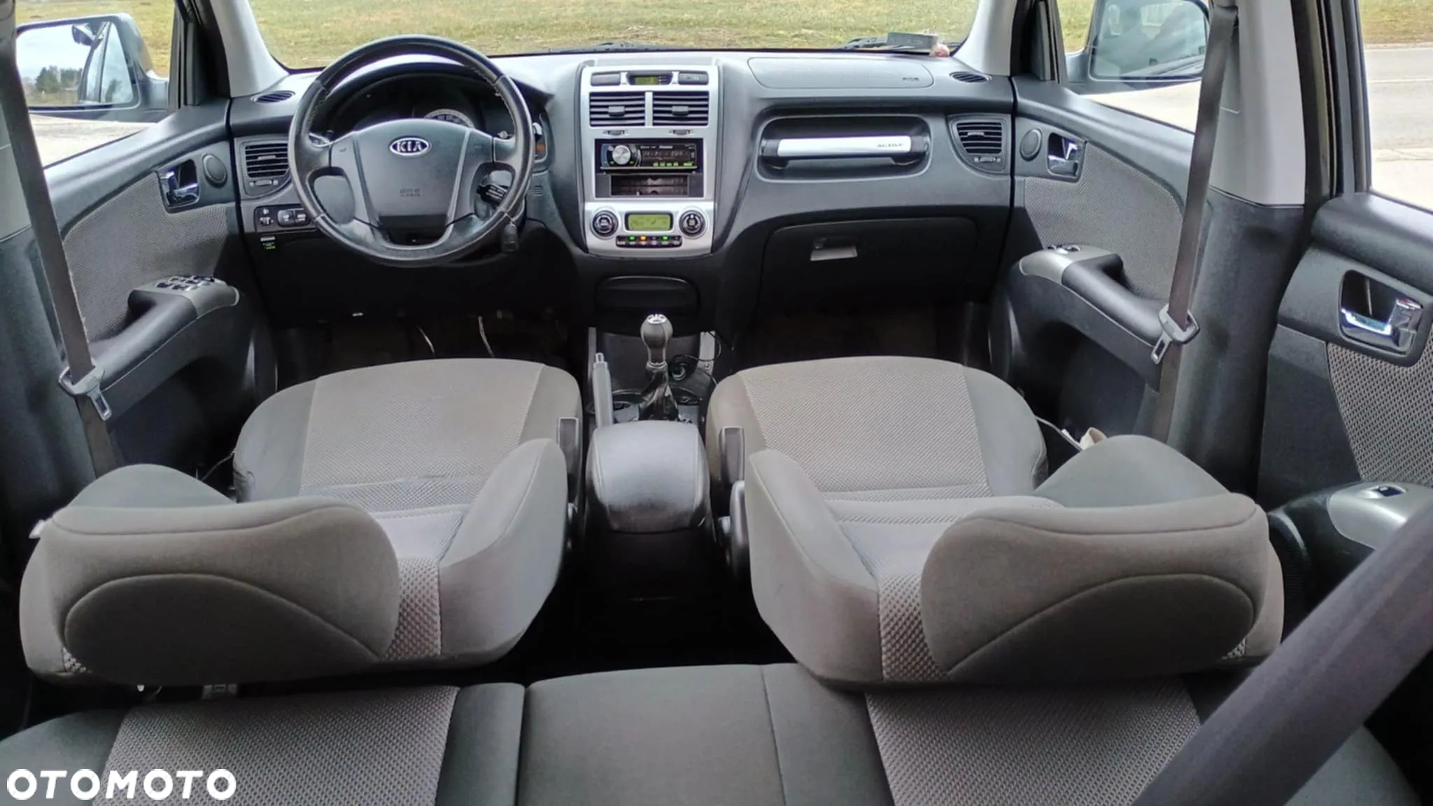 Kia Sportage 2.0 Tour - 14