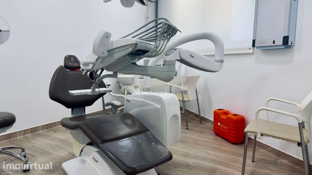 Clínica Dentária em Viana do Castelo - Excelente Oportunidade de Inves - Grande imagem: 5/23