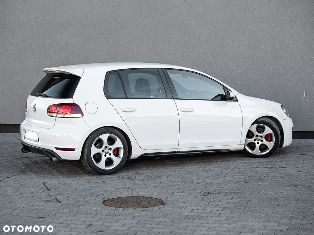 Volkswagen Golf 2.0 GTI - 14