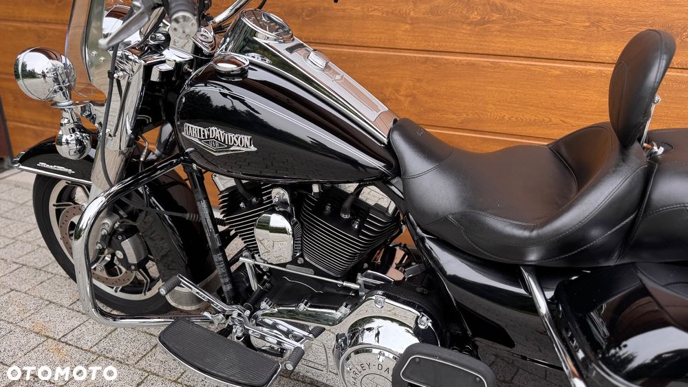Harley-Davidson Touring Road King - 19