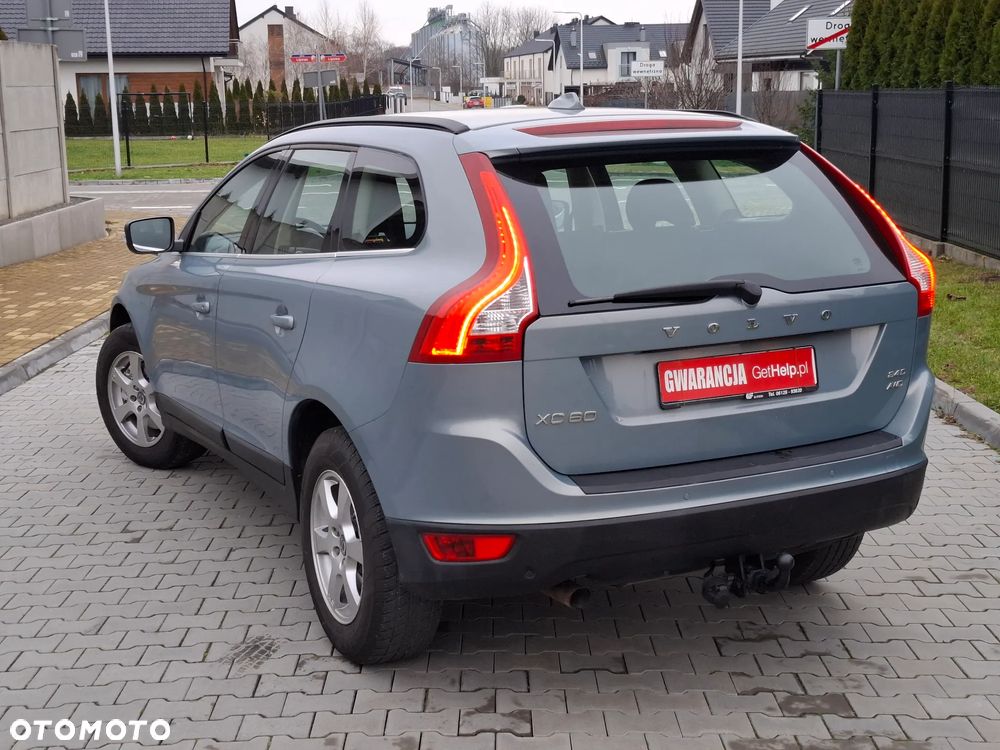 Volvo XC 60 2.4D AWD - 11