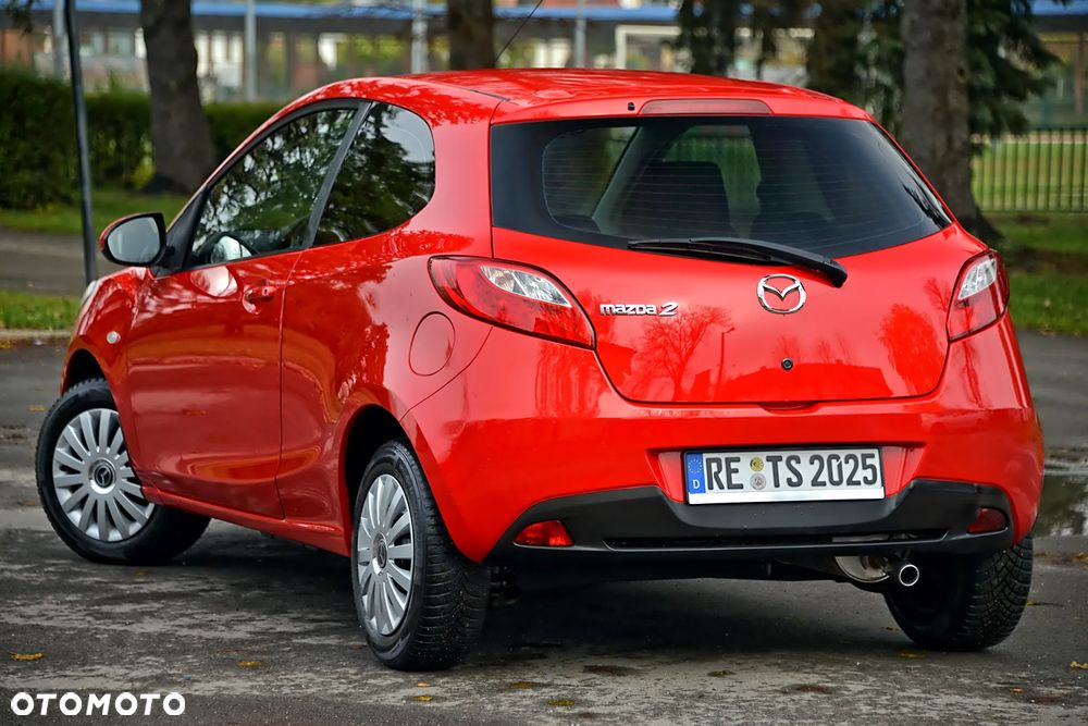Mazda 2 2011 photo 5