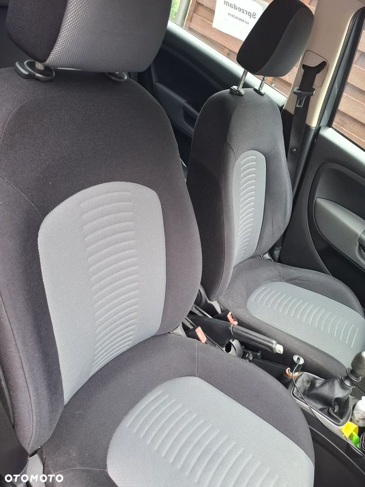 Fiat Punto - 8