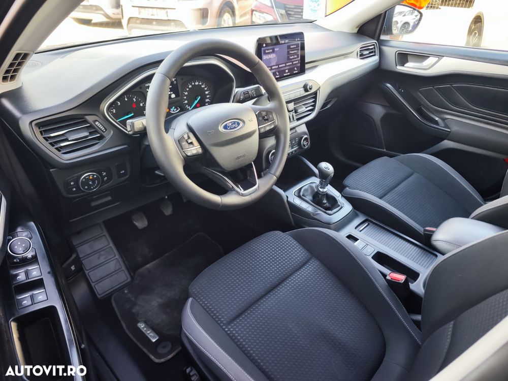 Ford Focus 1.0 EcoBoost Titanium - 4