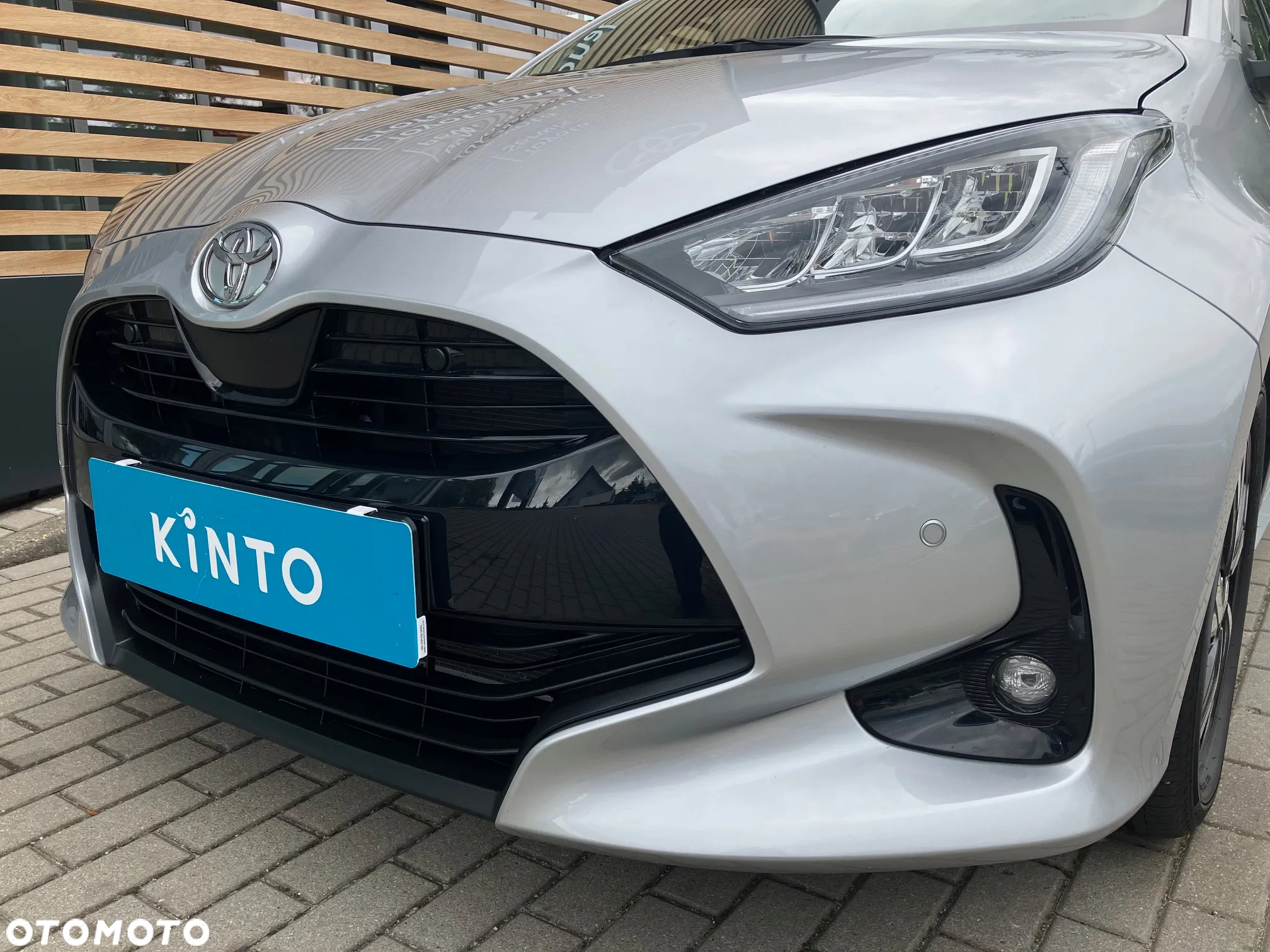 Toyota Yaris Hybrid 1.5 Style - 13