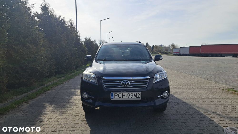 Toyota RAV4 - 6