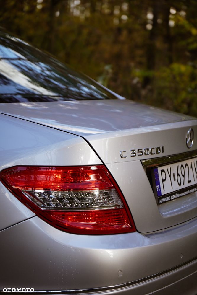Mercedes-Benz Klasa C 350 CDI DPF 4Matic 7G-TRONIC BlueEFFICIENCY Elegance - 4