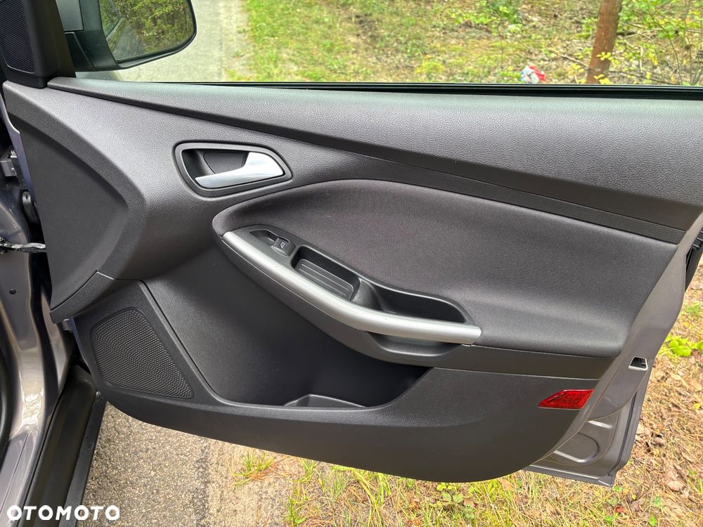 Ford Focus 1.6 TDCi DPF Start-Stopp-System Titanium - 23