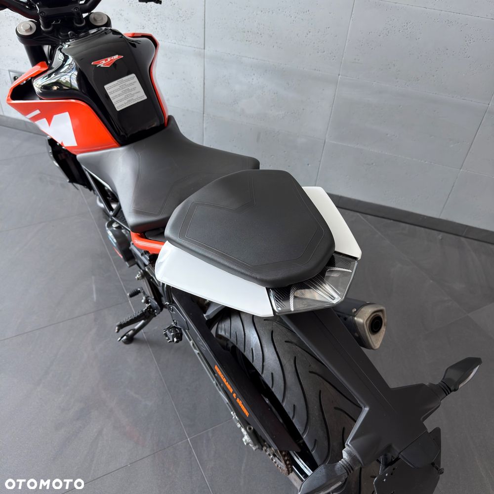 KTM Duke 125 - 14