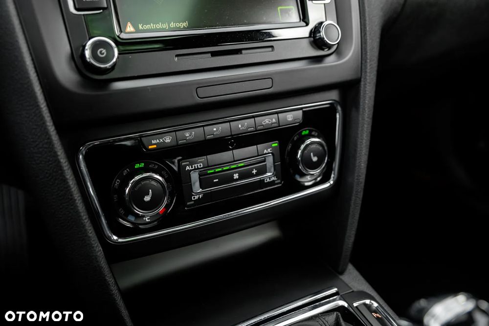 Skoda Superb 2.0 TDI Green tec 4x4 DSG Elegance - 32