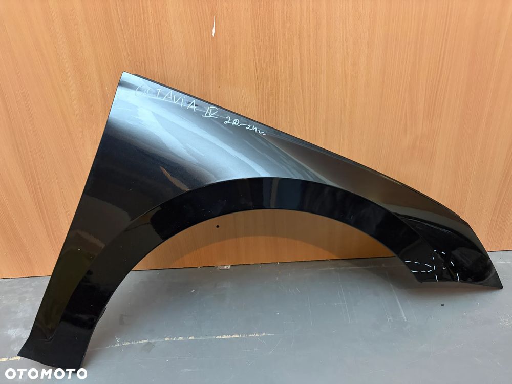 Błotnik przedni prawy Skoda Octavia IV 2020- 5E3821106