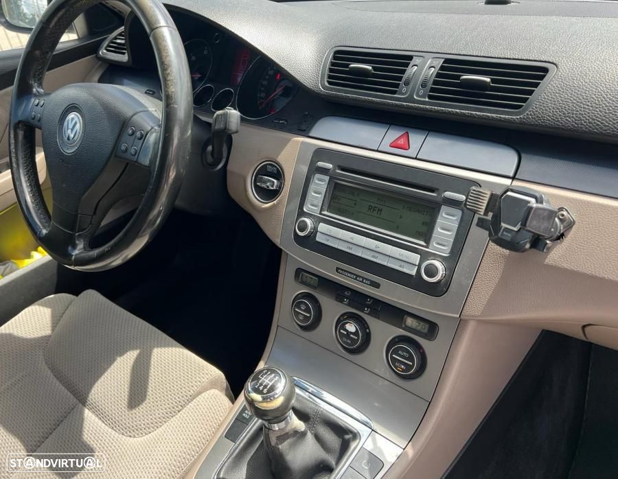 VW Passat Variant - 7