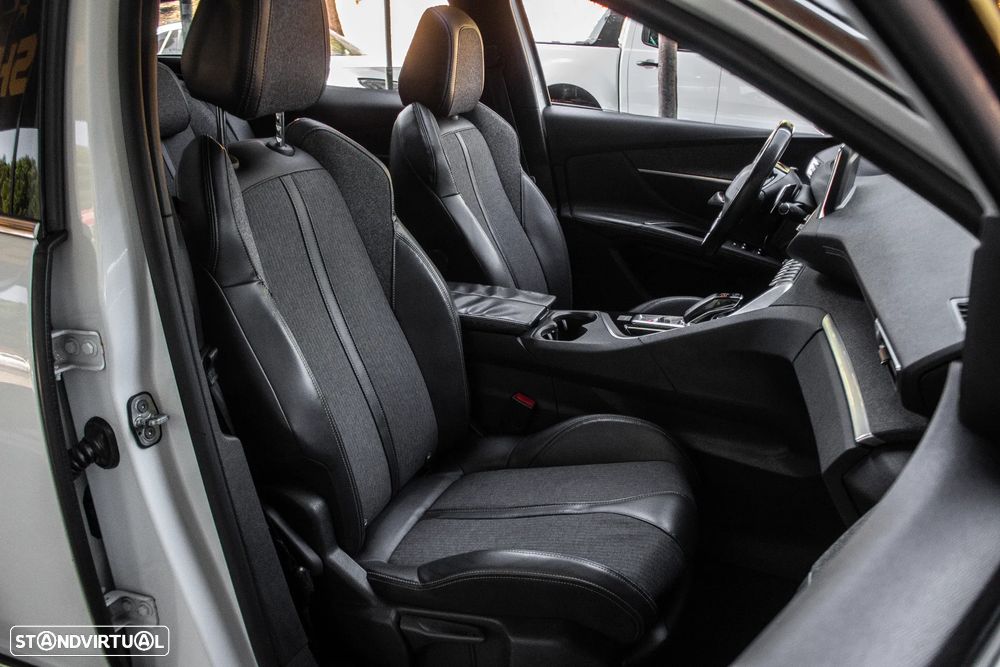 Peugeot 3008 1.5 BlueHDi GT Line EAT8 - 24