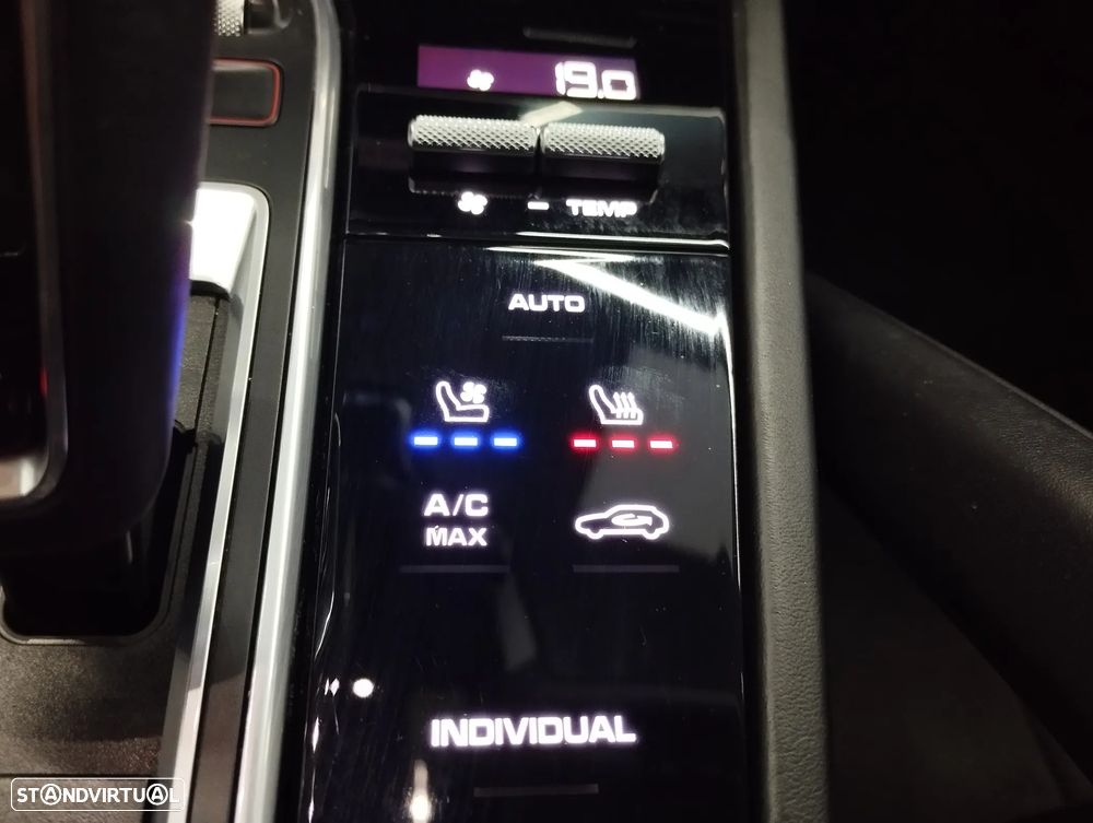 Porsche Cayenne Coupé E-Hybrid - 45