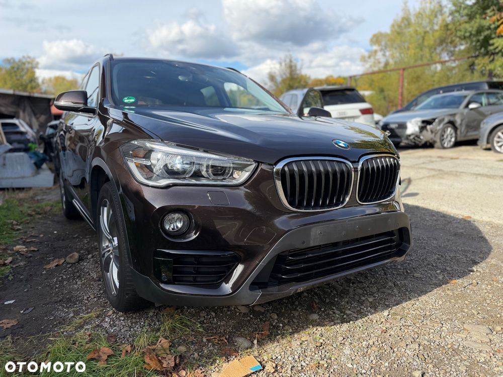 BMW X1 xDrive20i Sport Line - 19