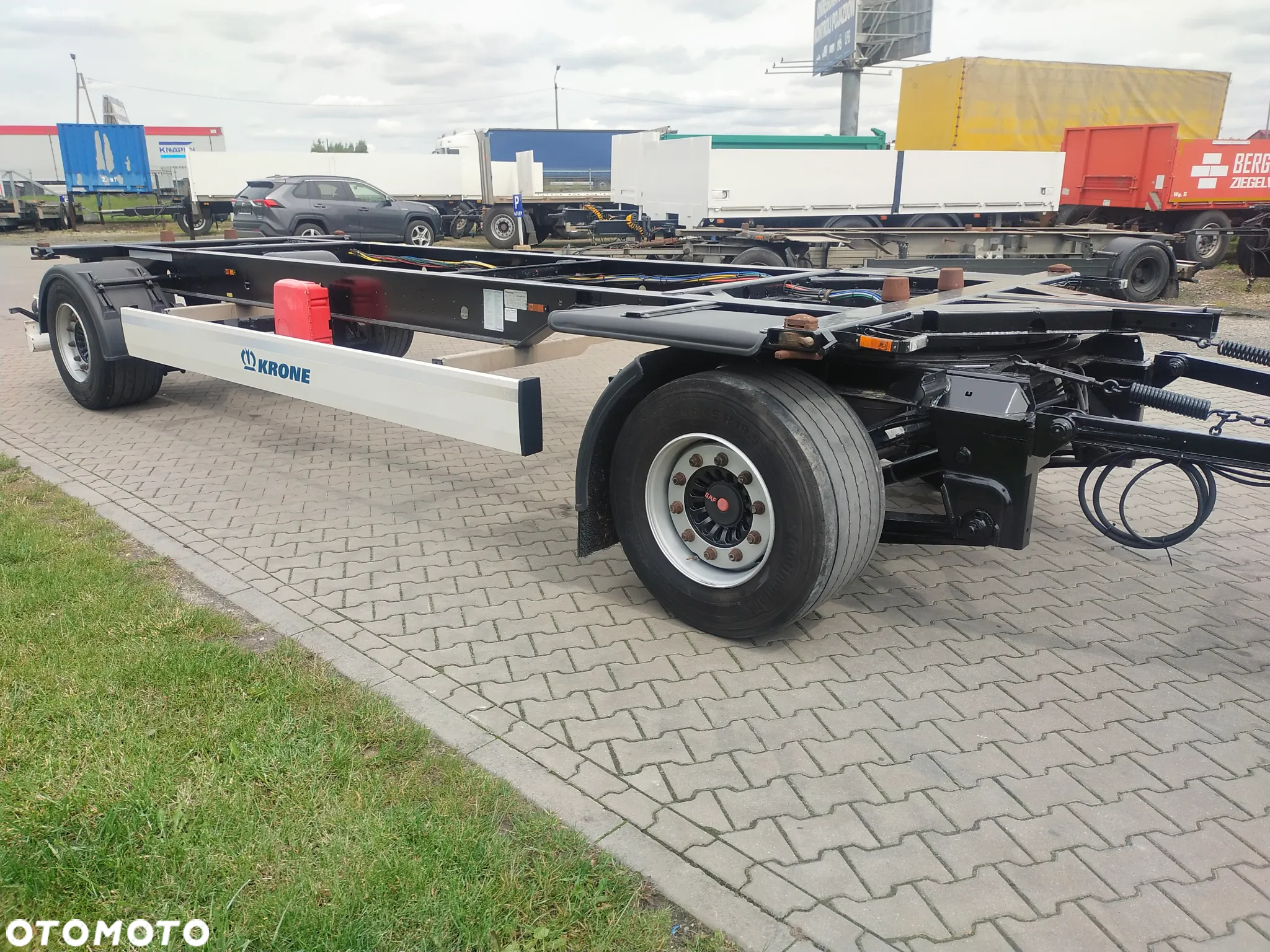 Krone Przyczepa BDF Krone Jumbo Mega koła 19.5 cala idealny stan - 2