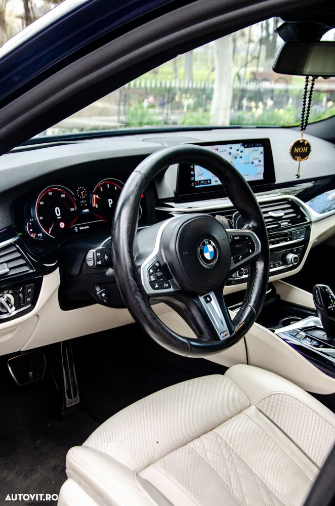 BMW Seria 5 540i xDrive AT - 12