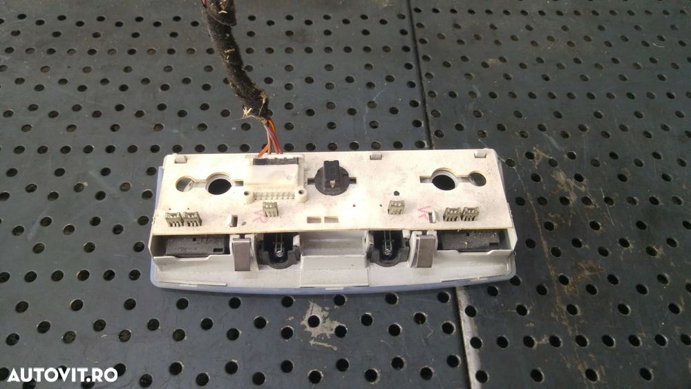 Plafoniera spate bmw seria 5 e60 63316910793 - 2