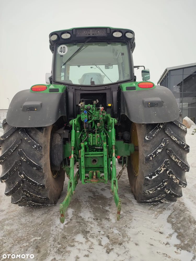 John Deere 6210R - 6