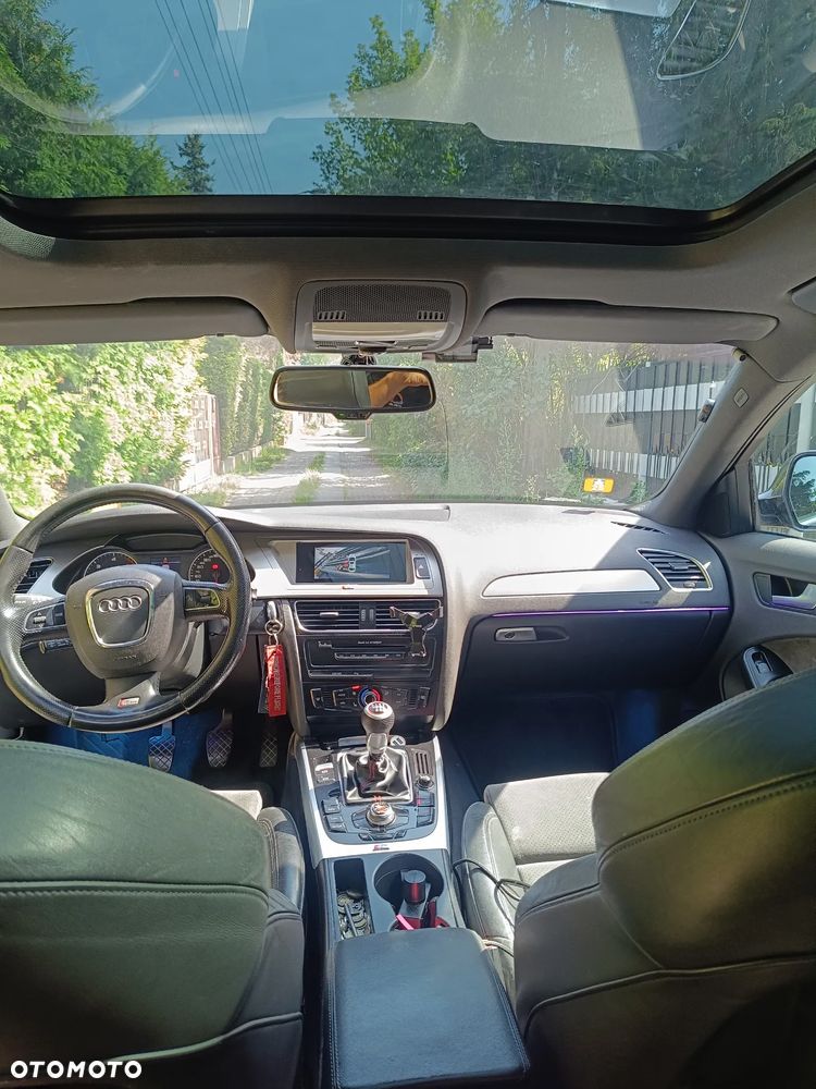Audi A4 Avant 2.0 TDI - 15