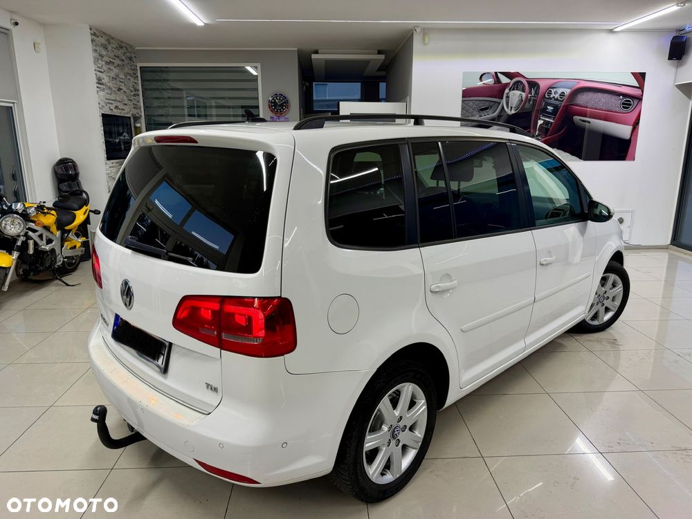 Volkswagen Touran 1.6 TDI DPF Highline DSG - 37