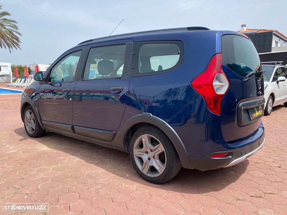 Dacia Lodgy 1.5 Blue dCi Stepway 7L - 6