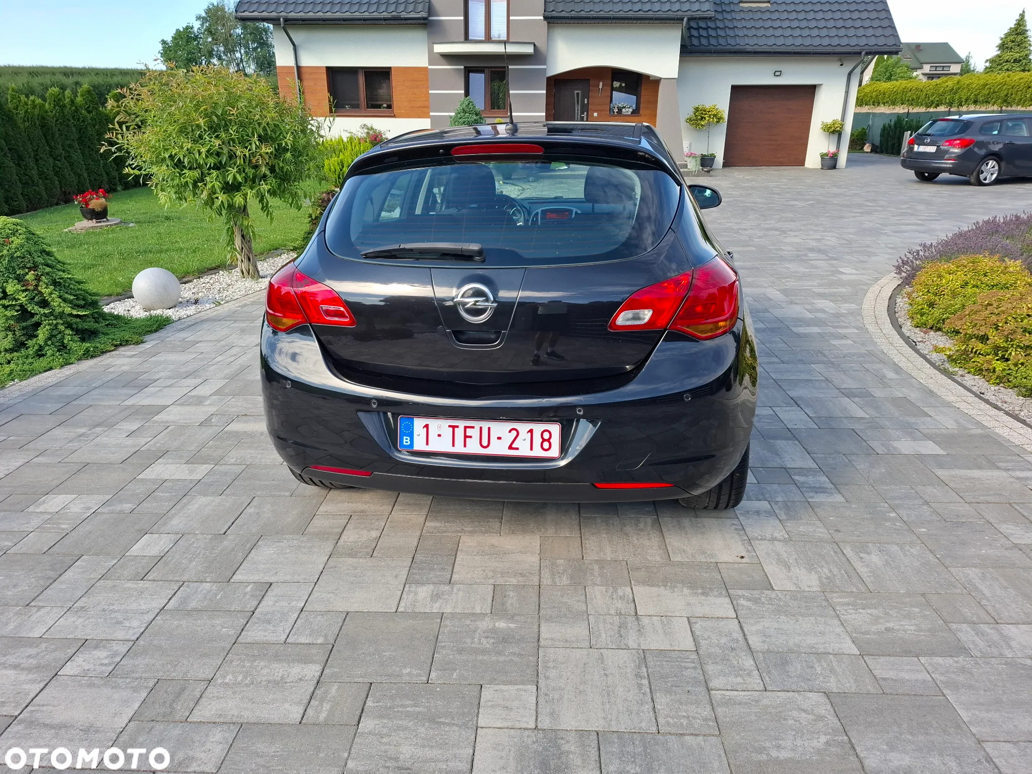 Opel Astra IV 1.7 CDTI Cosmo - 12