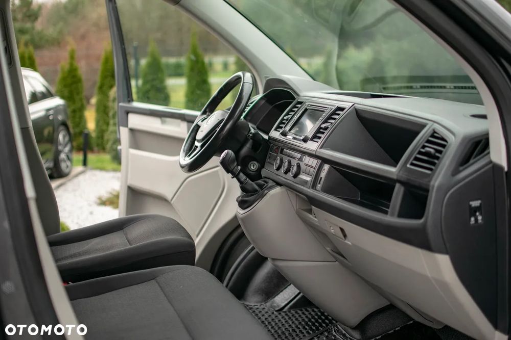 Volkswagen Caravelle - 29