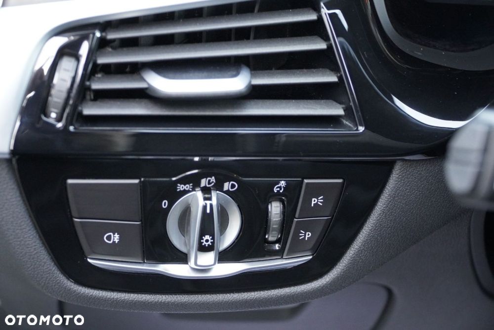 BMW Seria 5 520d Sport Line sport - 20