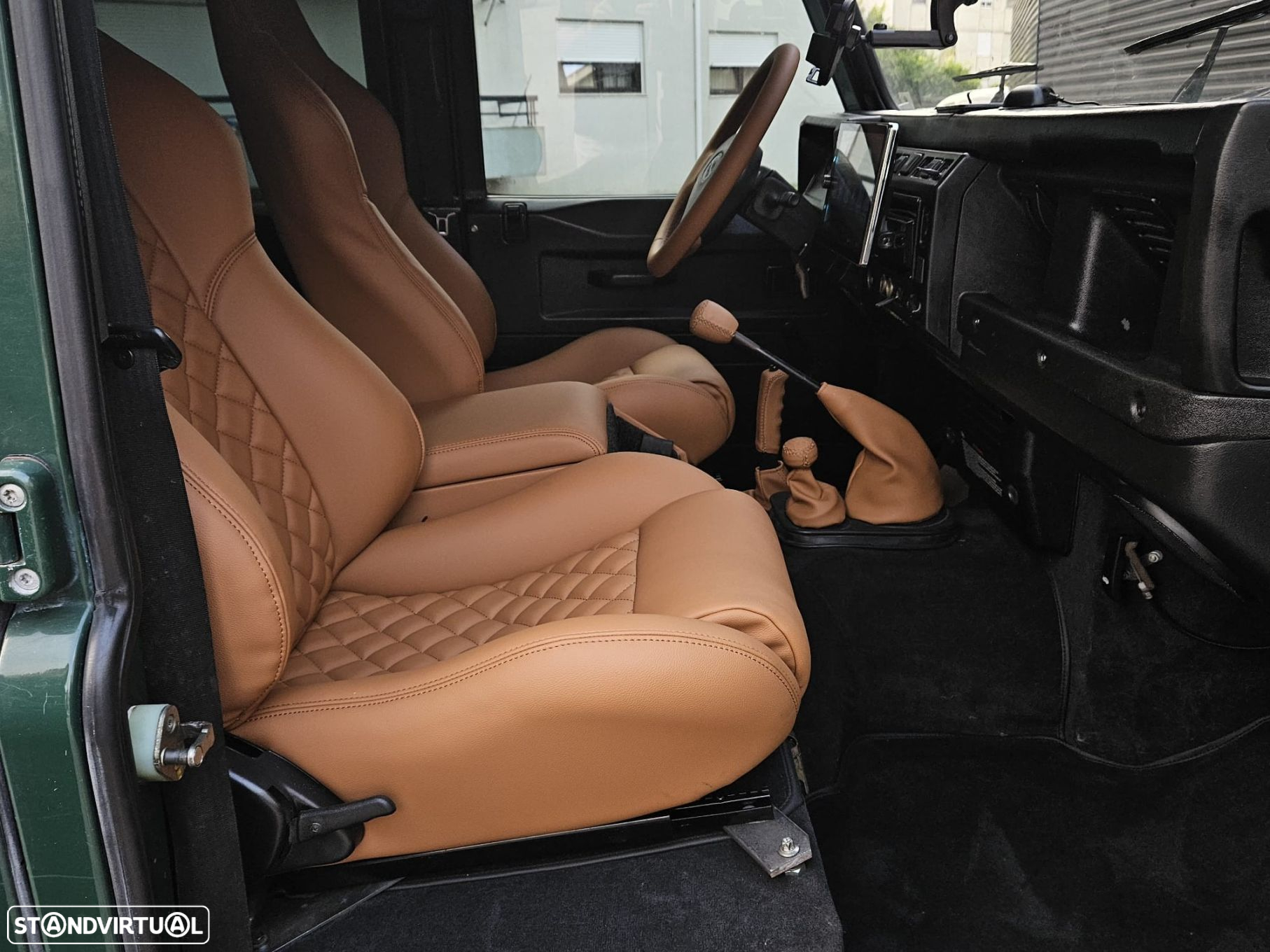 Land Rover Defender 130 2.5 TD5 Crew Cab - 28