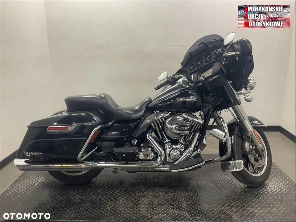 Harley-Davidson FLHTCU Ultra - 1