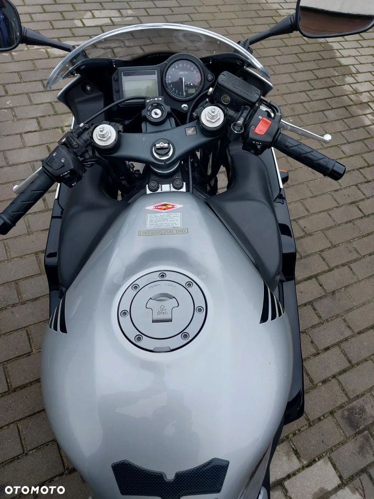 Honda CBR - 5