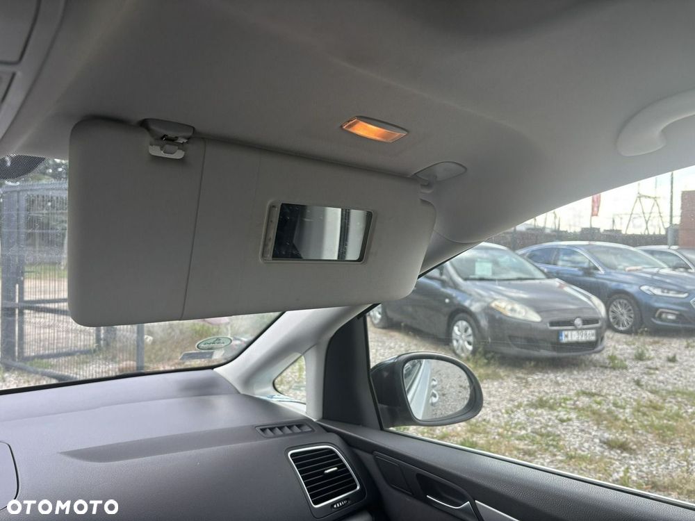 Volkswagen Sharan - 31